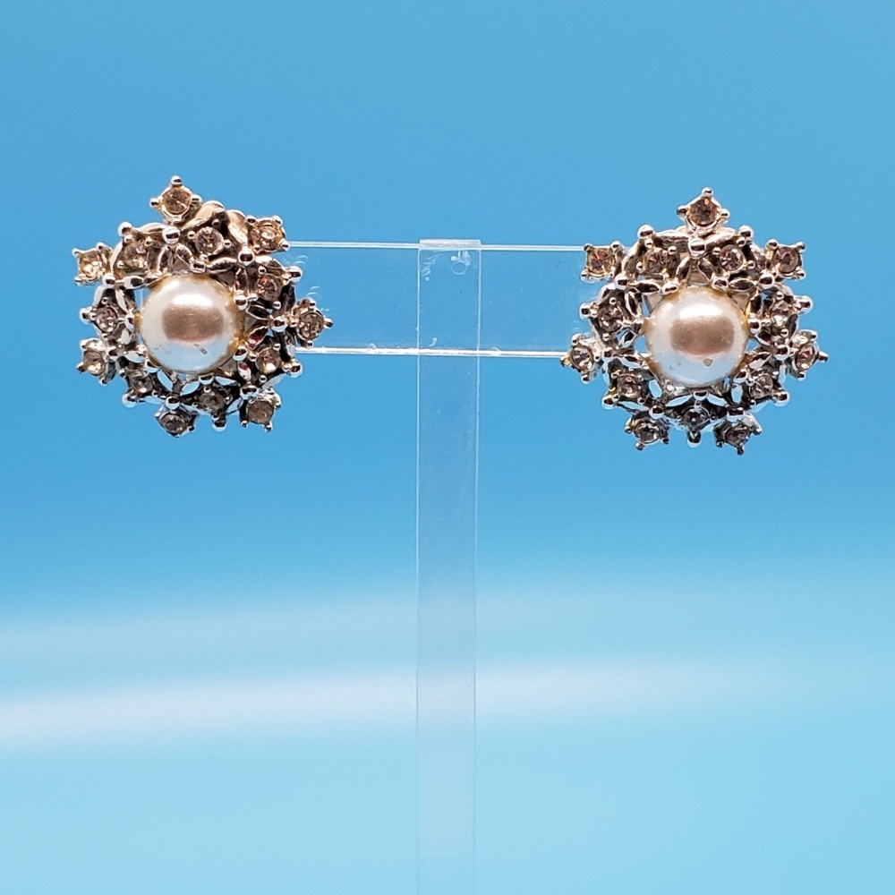 VINTAGE Sarah Coventry pearl rhinestone clips silver tone prom wedding - Picture 3 of 5